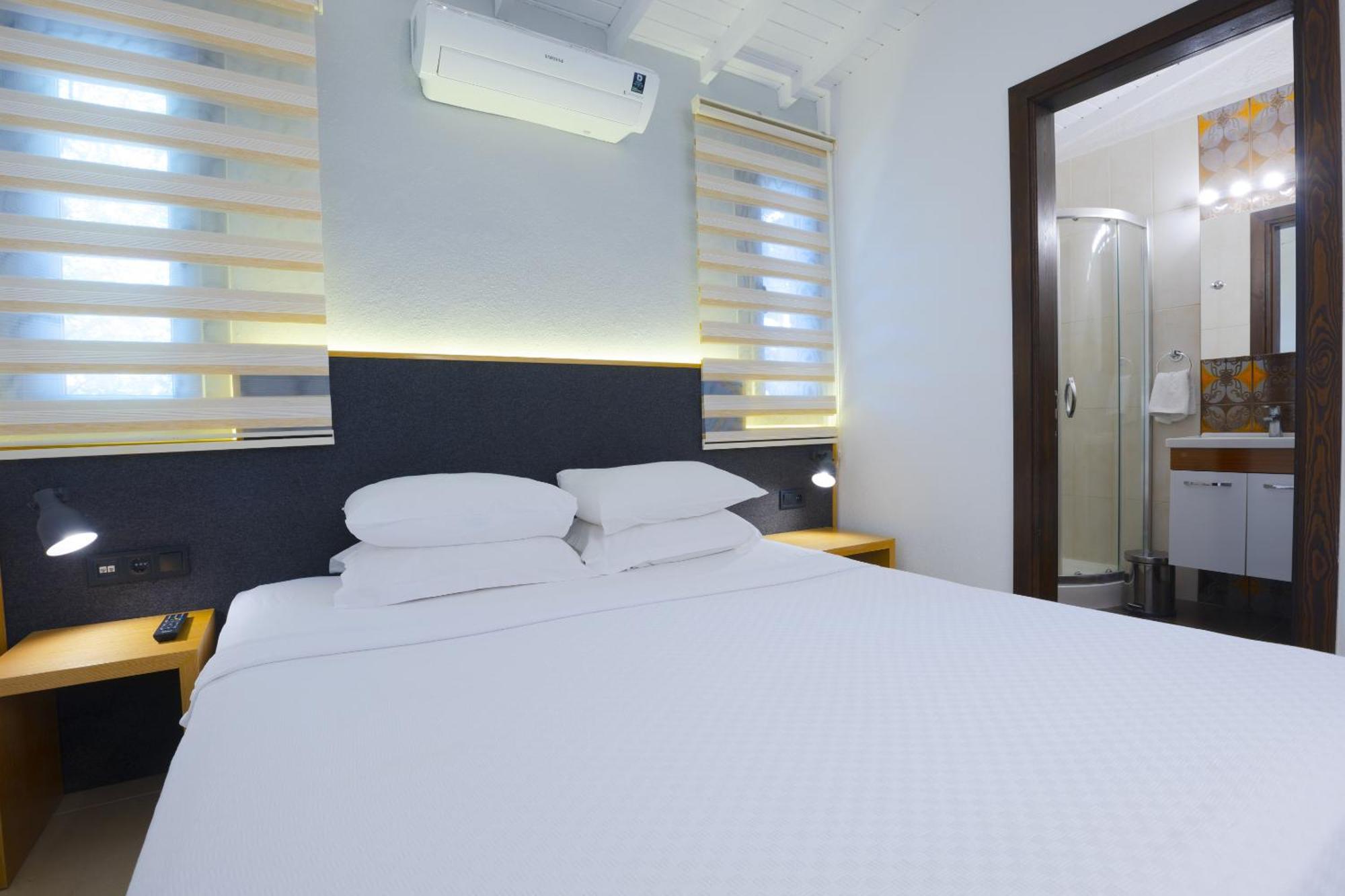Aegean Apartments - Bungalows Alaçatı Buitenkant foto